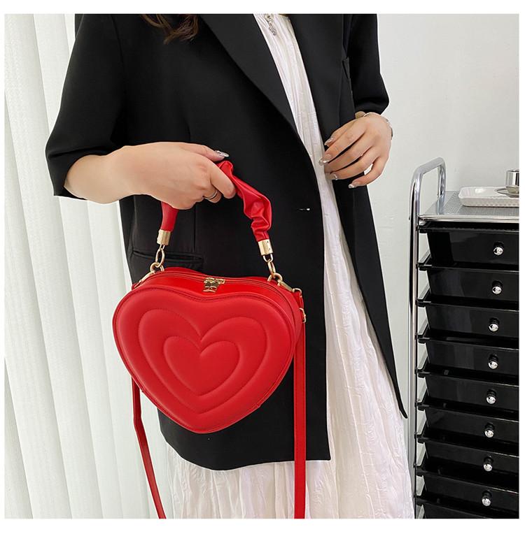 Women’s Heart-Shaped PU Leather Shoulder & Crossbody Bag – Small Designer Handbag