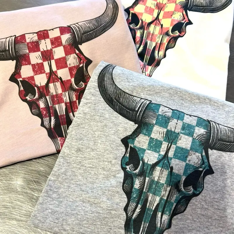 Vintage Western Tees Retro BOHO Checkerboard Bull Skull  Tshirt Checkered Cow Steer Skull T-Shirt Southwestern Graphic Crewneck Casual Top Womens Graphic Sublimation Shirt