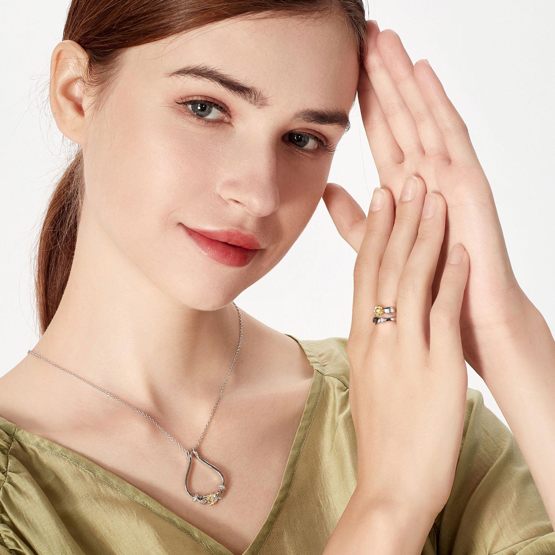 Worry Ring Hand-Hug Sunflower Spinner Ring "Always With You" & "You Are My Sunshine" Inspirational Jewelry for Women Girlfriend Daughter Stress Relief Fidget Ring Gift Worry Ring Hand-Hug Sunflower Spinner Ring "Always With You" & "You Are My Sunshine" Inspirational Jewelry for Women Girlfriend Daughter Stress Relief Fidget Ring Gift