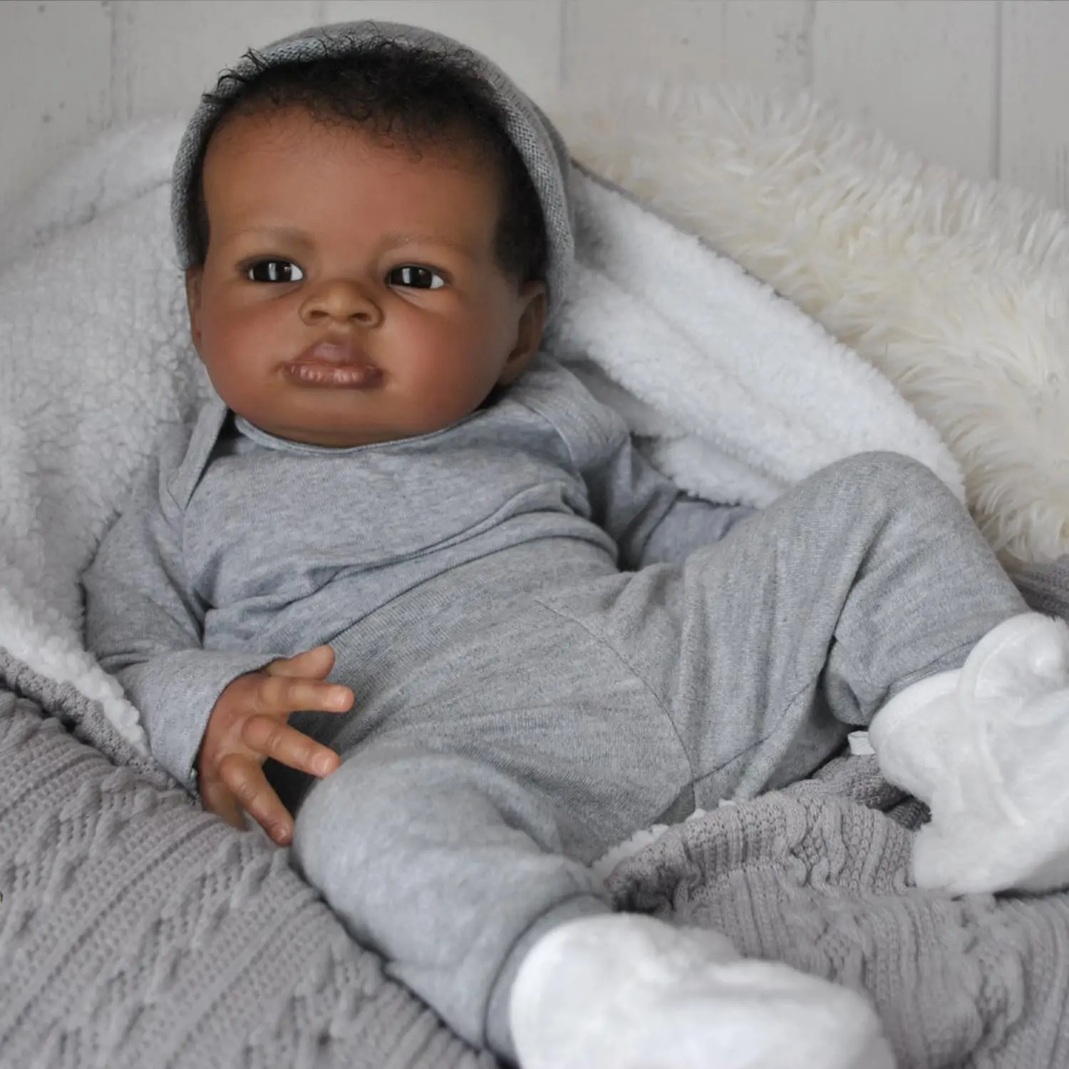 Realistic Reborn Baby Dolls Black Boy, 20 Inch African American Newborn Boy Doll, Lifelike Weighted Soft Body, Christmas Birthday Gift for Kids Age 3 +
