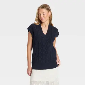 Women's Cable Sweater Vest - Universal Thread