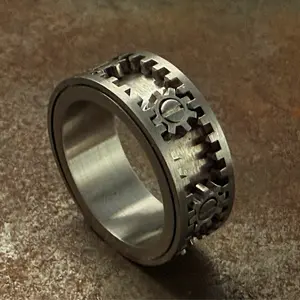 SHOWCRAFT Stress-relief tool! Men's stainless steel gear rotating ring, mechanical style, niche design, a very thoughtful gift for boyfriend or brother, men's jewelry, anxiety-relief ring
