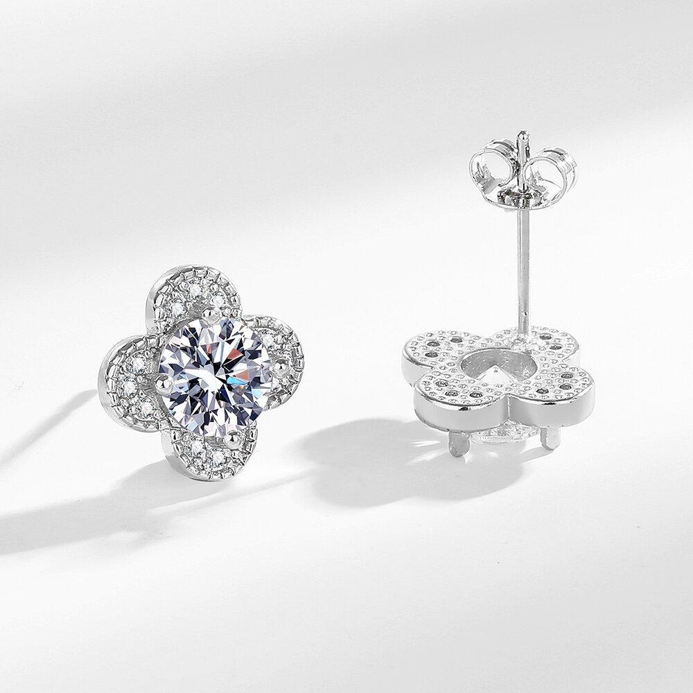 Sparkling Four-Leaf Clover Stud Earrings Elegant Floral Cubic Zirconia Jewelry for Daily Wear Wedding Engagement Christmas Anniversary Gift