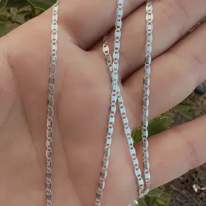 Cadena de plata