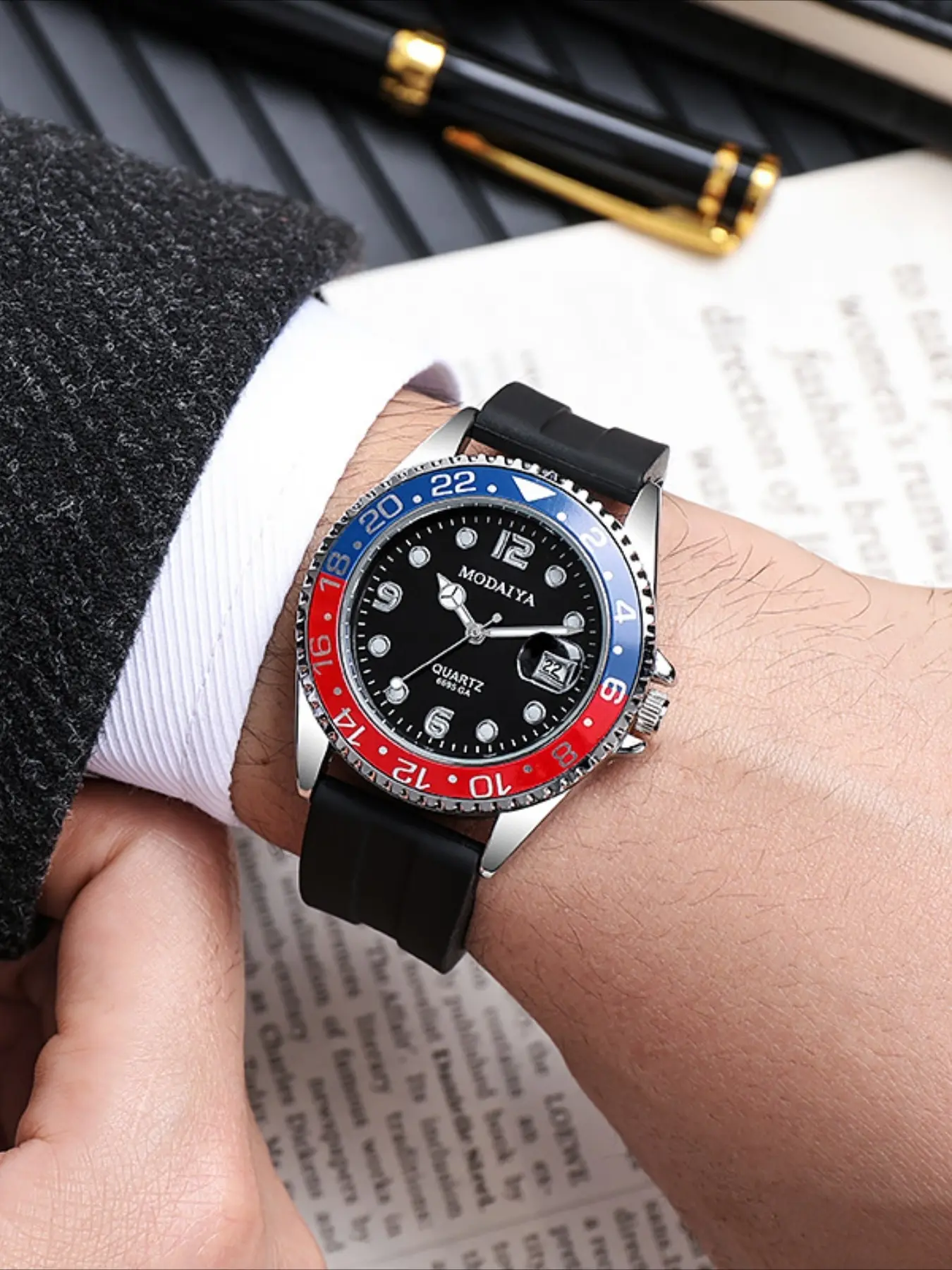 Classic Submariner Series Men's Business Casual Quartz Watch with Calendar Business Fashion Watches