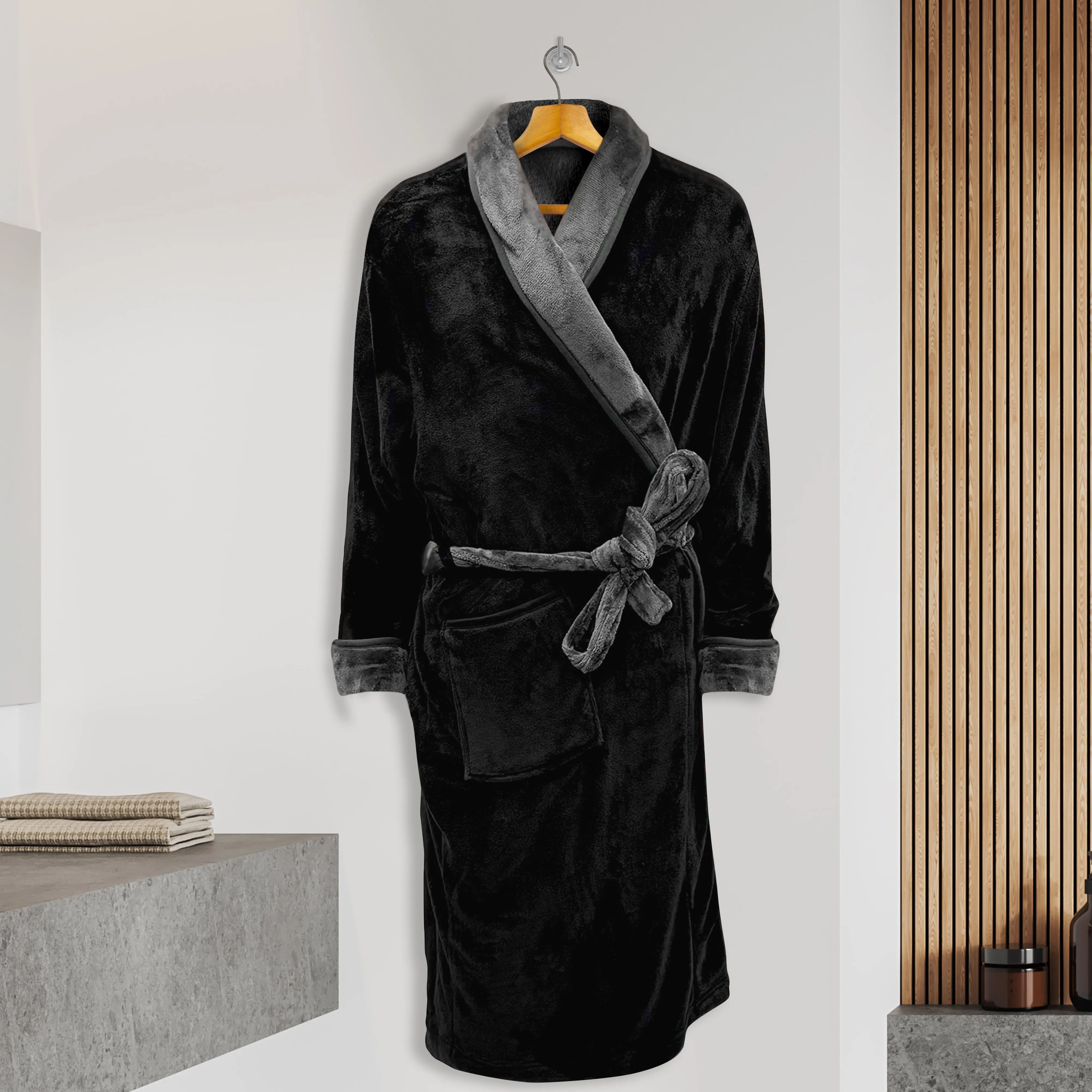 Elegant Comfort Men Shawl Collar Velvet Fleece Bathrobe – Cozy Full-Length Wrap for Home Lounging