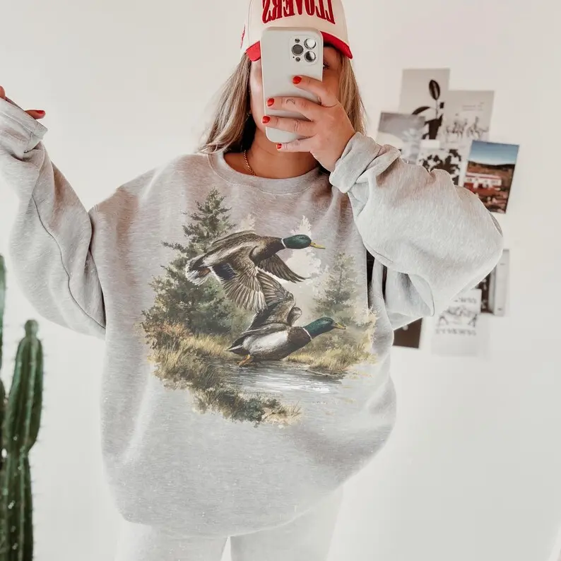 Vintage Mallard Ducks Sweatshirt, Retro 90s Western Graphic Crewneck, Cute Country Girl Oversized Pullover, Hunting Season Wilderness Apparel, Cozy Cabin Aesthetic Sweater