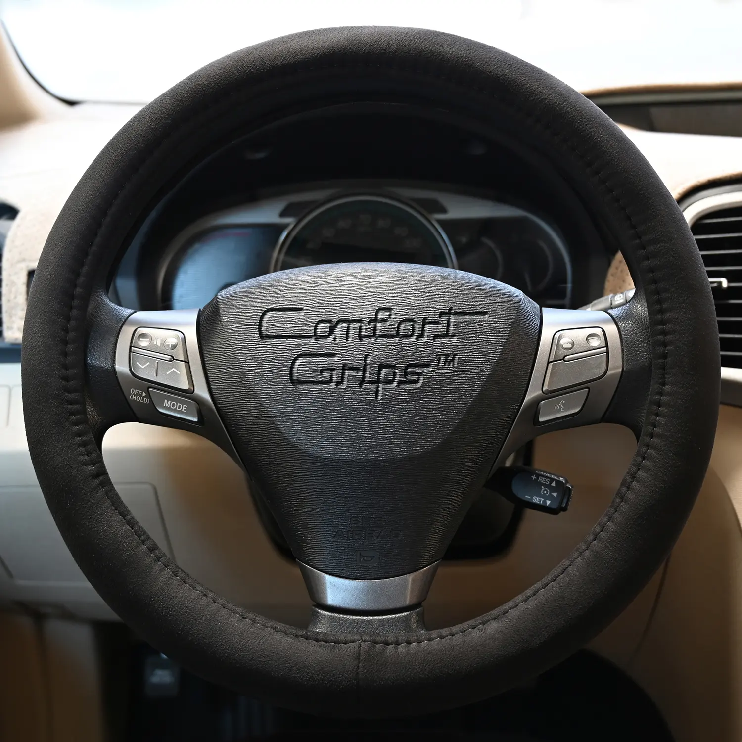 Plush Steering Wheel Cover, Dash Designs Ultra Plush, Soft Microfiber & Memory Foam Comfort Grip, Universal Fit, Car Interior Accessories