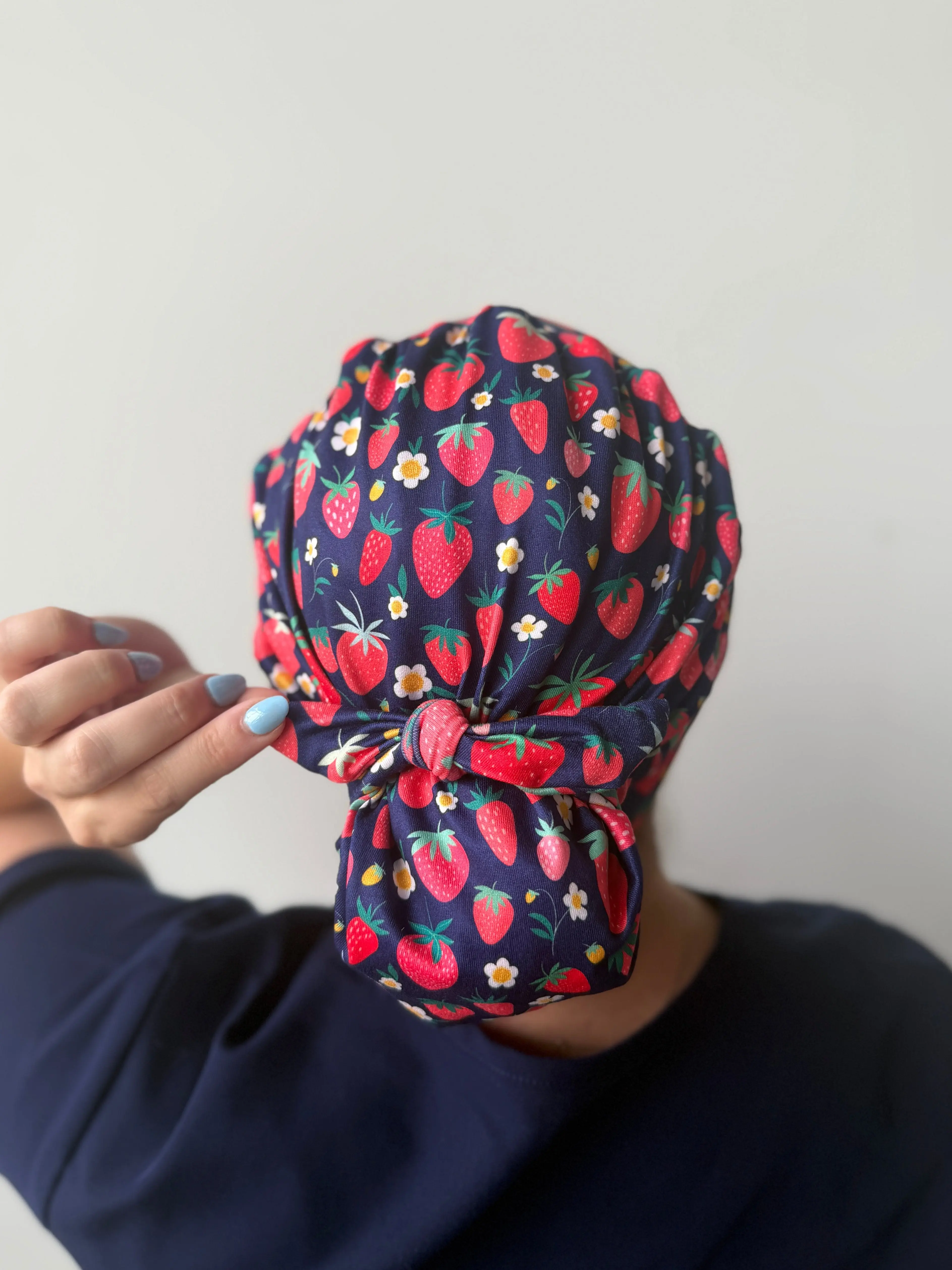 CloudCaps Scrub Cap | Navy Strawberries