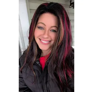 Lovestory Jolie Wavy Style Heat Resistant Synthetic Lace Front Wig for Women Glueless Highlight Color Pre Plucked Lace Front Wig High Quality Natural Hairline Free Part Wigs