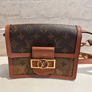 Pre-owned voila.id cow Backpacks LV bags