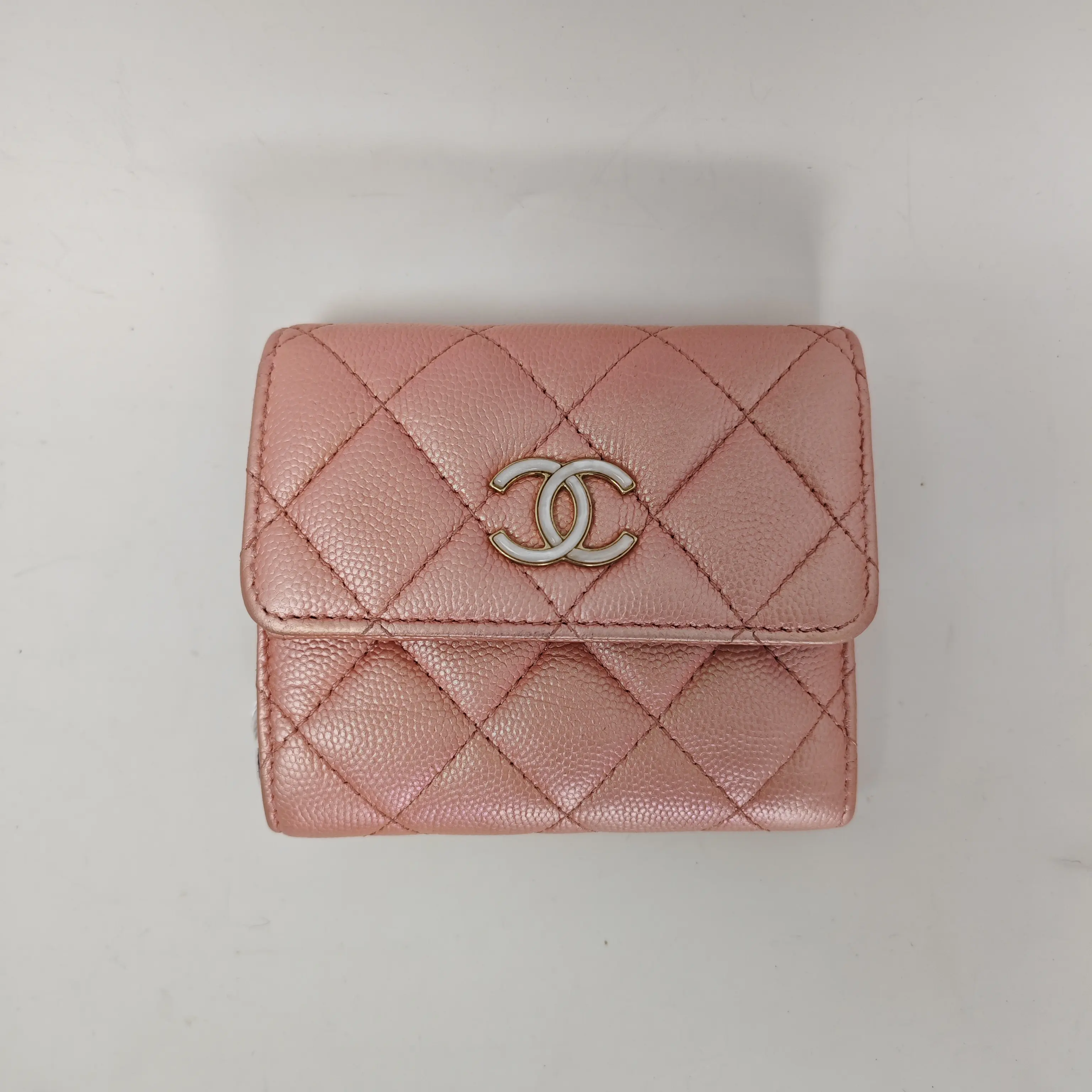 Pre-owned CHANEL Caviar Small Leather Goods CF Iridescent Pink Wallet Iridescent