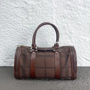 Pre-owned BURBERRY Leather Shoulder Bags 7.8'' R2879 Shoulder Bag C14531412382 0313 T1 Chloe