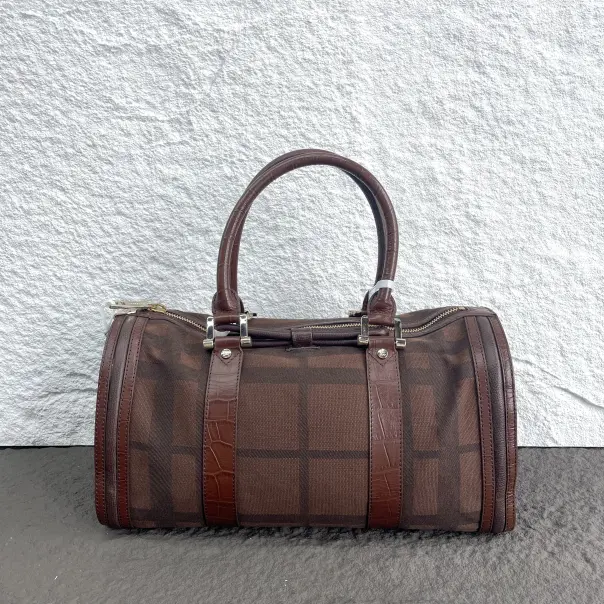 Pre-owned BURBERRY Leather Shoulder Bags 7.8'' R2879 Shoulder Bag C14531412382 0313 T1 Chloe
