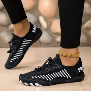 Men's 2026 outdoor sports beach shoes, river tracing shoes, adult anti slip soft sole quick drying, beach, gym, vertical stripe pattern on the upper, lightweight soft sole, suitable for all seasons of footwear, fashionable water shoes durable shoes