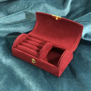 Burgundy small jewelry box, mini travel jewelry storage box, portable travel jewelry organizer for women, suitable for rings and earrings.