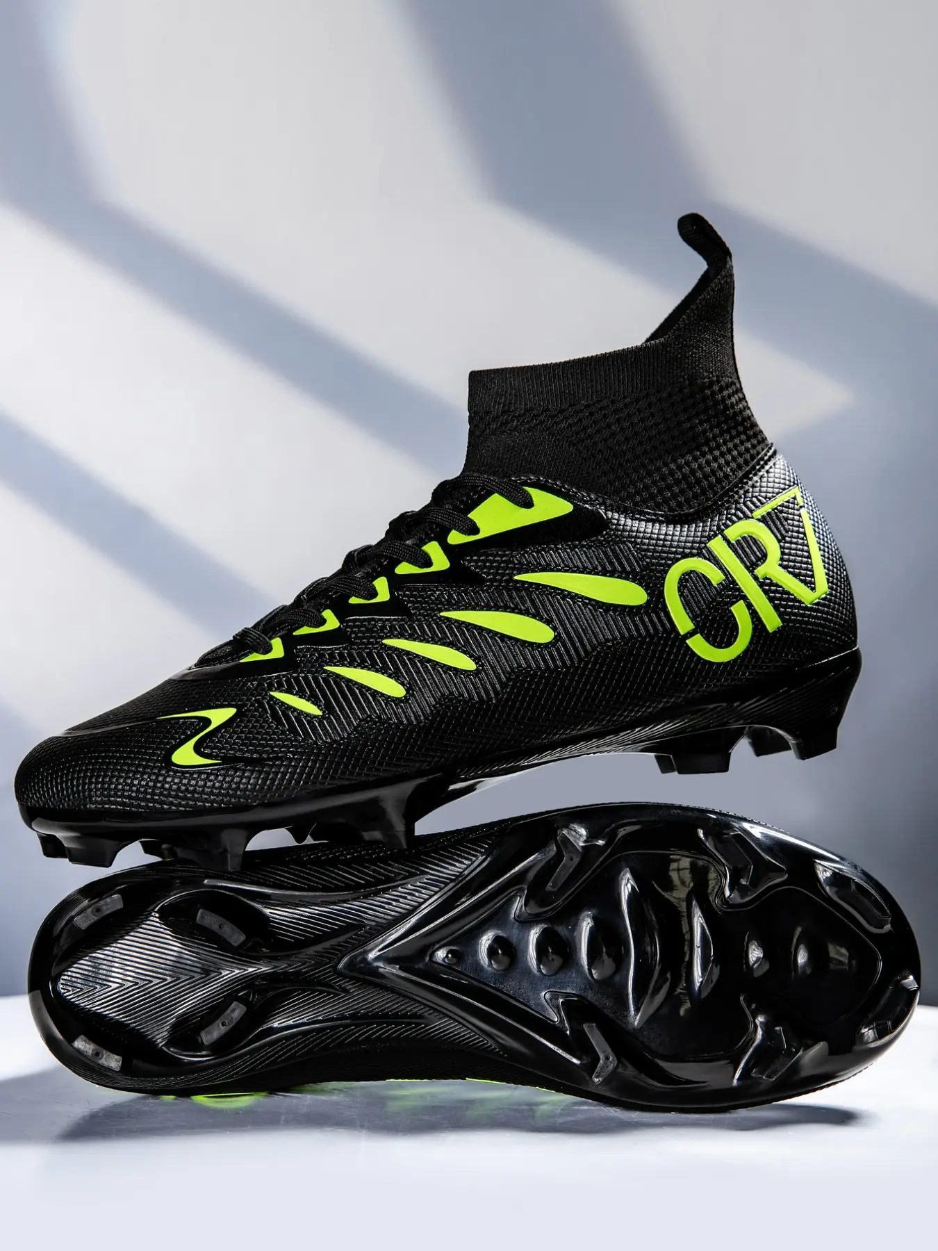 New men's game training boots Non-slip AG cleats Football boots Adult breathable high-top soccer shoes Couple outdoor professional football shoes Performance Boot Lawn light classic black sports soccer cleats Tf Soccer Shoes Football Field Boots
