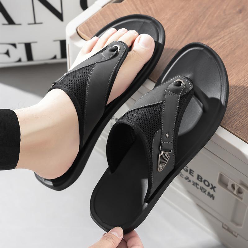 Men's Flip-Flops Breathable Mesh Panels & Lightweight Sole for Daily Indoor Comfort Boy Walking Shoes with Metal Side Accents