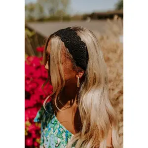Cabo Beaches Crochet Headband In Black