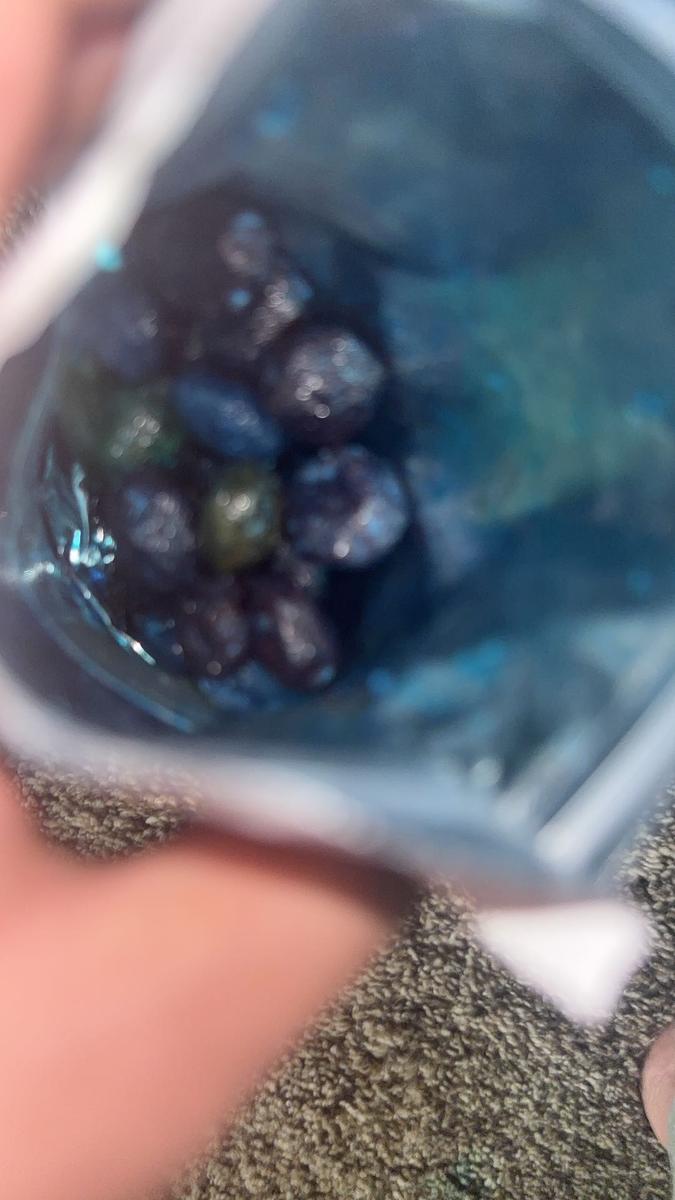 Item: 4 oz Mini  sour Blue Raspberry