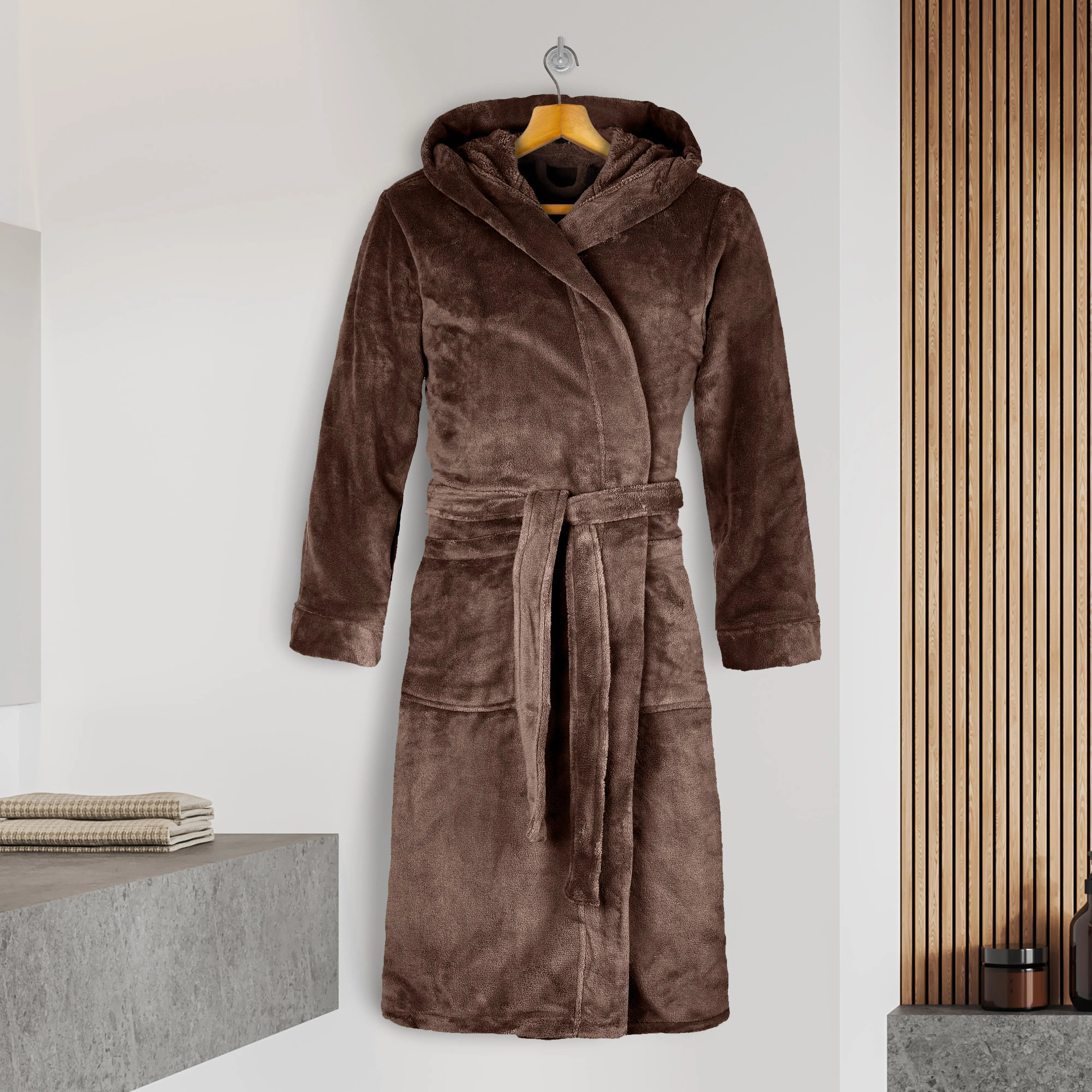 Elegant Comfort Men's Hooded Velvet Fleece Long Bathrobe – Cozy Soft Wrap Robe for Home Spa Comfort