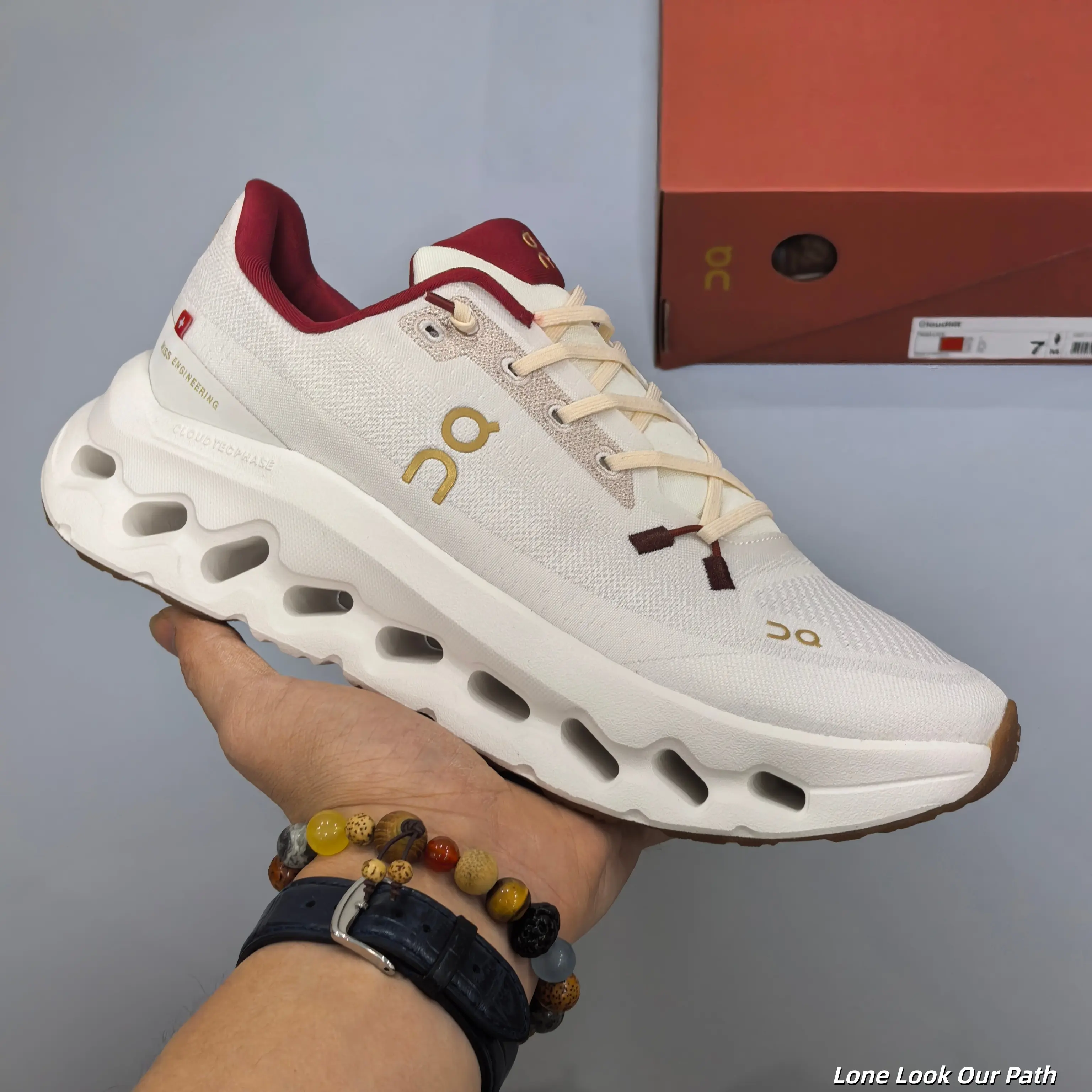 Brand New Original Box Unisex Cream White Burgundy Knit Running Shoes Lightweight Sawtooth Wave Hollow Cream Cushion Gold Logo Non Slip Breathable Mesh Walking Casual Athletic Sneakers US Sizes 5-12