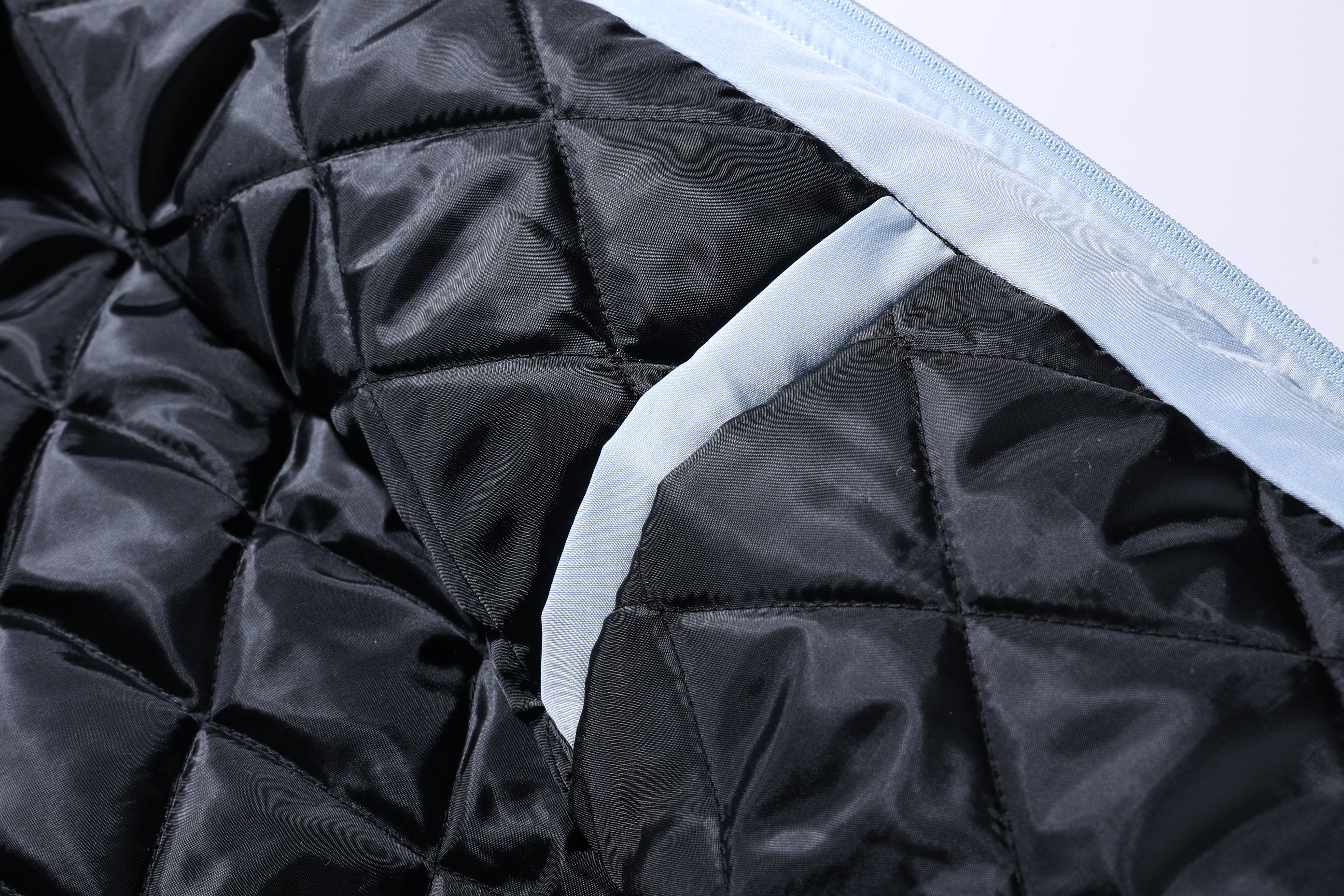 Men's Racing Style Bomber Jacket - Graphic Print with Patch Details, Stand Collar Design, Fleece Fabric Offers Comfort and Warmth, Perfect for Casual Street Style, Everyday Wear, or This Season's Trendy Sporty Look Coats Long Sleeve