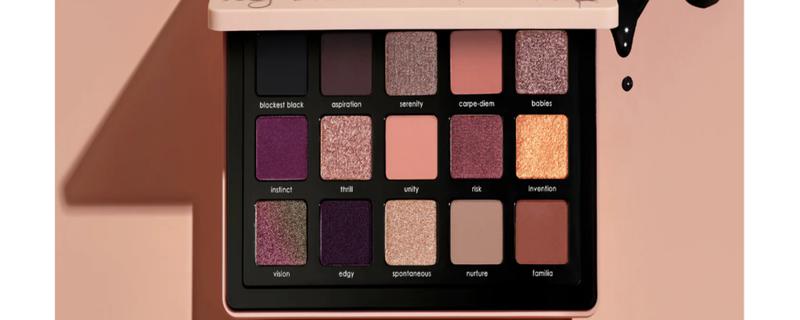 Natasha Denona MY DREAM EYESHADOW PALETTE - Midi-Sized Makeup Palette with 15 Eyeshadows Inspired by Life Elements - Makeuppalette
