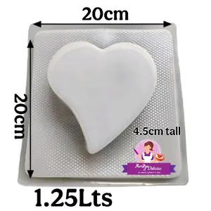 Curved Heart Jello Mold / Corazón con Curva Molde Gelatina