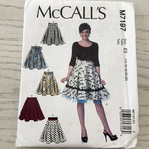 McCalls 7197 sewing pattern