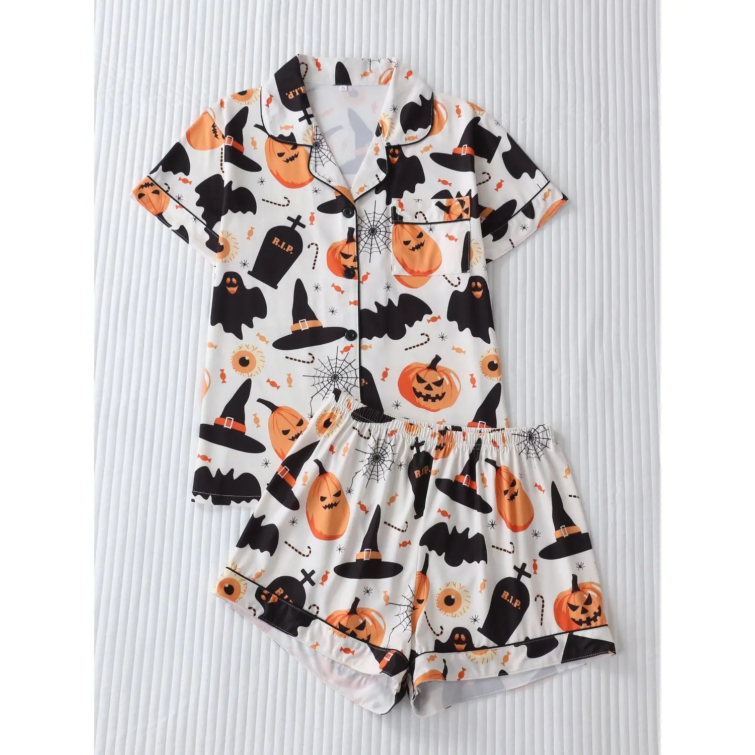 2pcs Halloween Pumpkin Witch Hat Women's Pajama Set, Lapel Button Short Sleeve Top with Elastic Waist Comfort Shorts, Stylish and Cozy Fun Loungewear Set