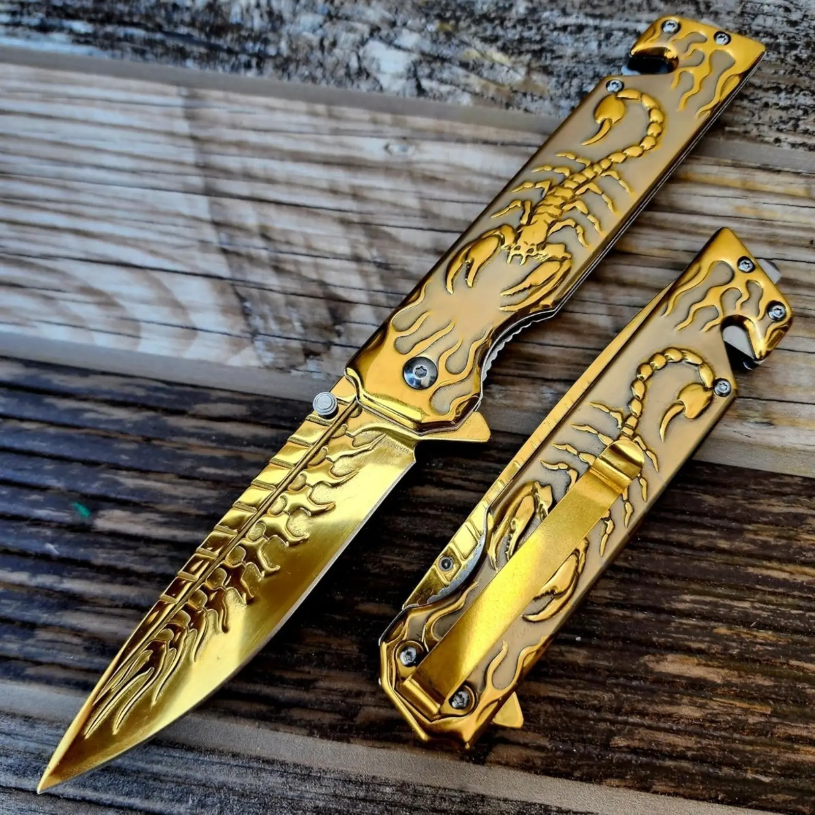 3D scorpion embossed manual outdoor folding knife, suitable for outdoor camping and hiking, durable men's EDC gift, Christmas gift, birthday gift.