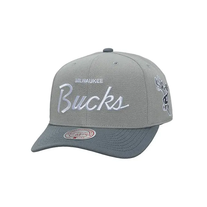 Mitchell & Ness HWC '68 Thunderstorm Milwaukee Bucks Snapback Hat