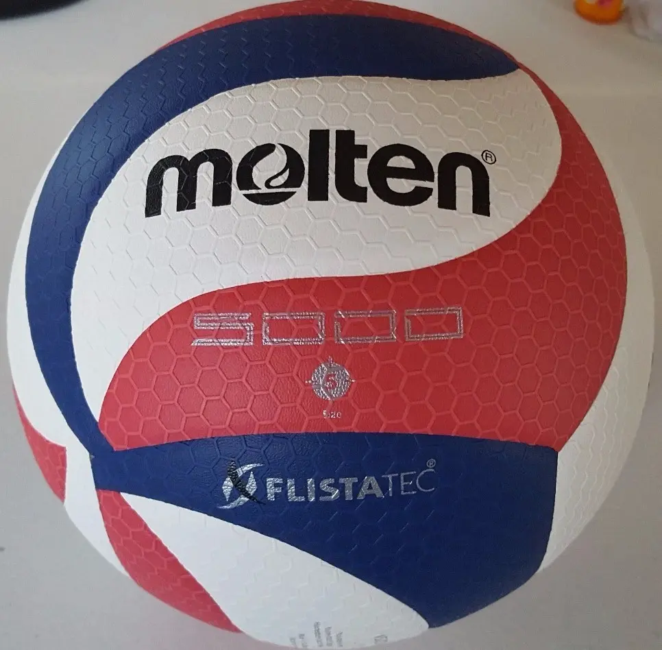 Molten FLISTATEC Indoor Volleyball - FIVB Approved, Microfiber Composite Cover, Flight Stability Technology