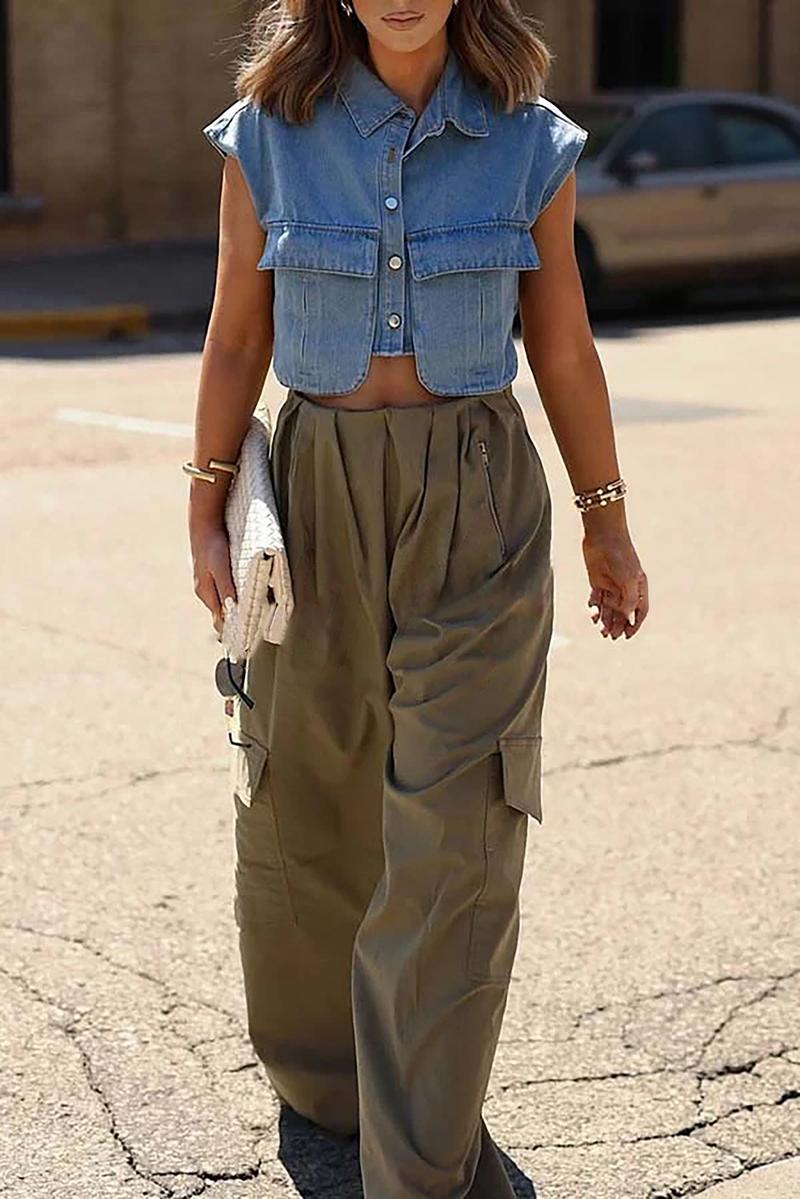 Elengatine Bohemian Style Vintage Cool Denim Vest for Lady Minimalist Rounded Collar Wide Shoulders Slit Pockets Button-front Closure Basic Casual Fitted Denim Jacket Coat Women's Chic Winter Wear