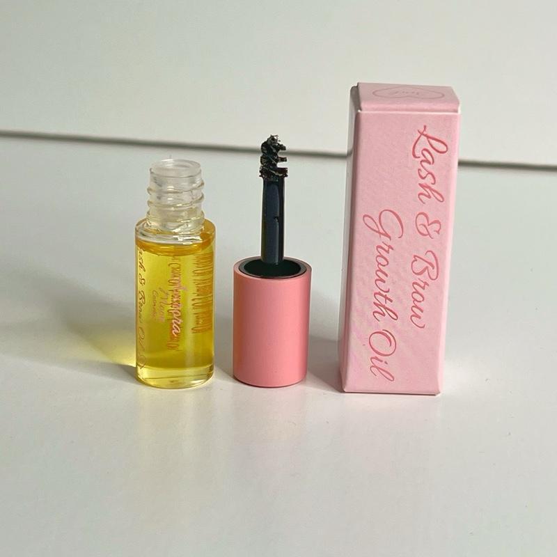 Aurora Moon Cosmetics All natural lash & brow growth oil Makeup lipgloss Avocado Mascara Nourishing Argan Oil Castor Oil eyelash oil serum eyebrow growth serum Jojoba