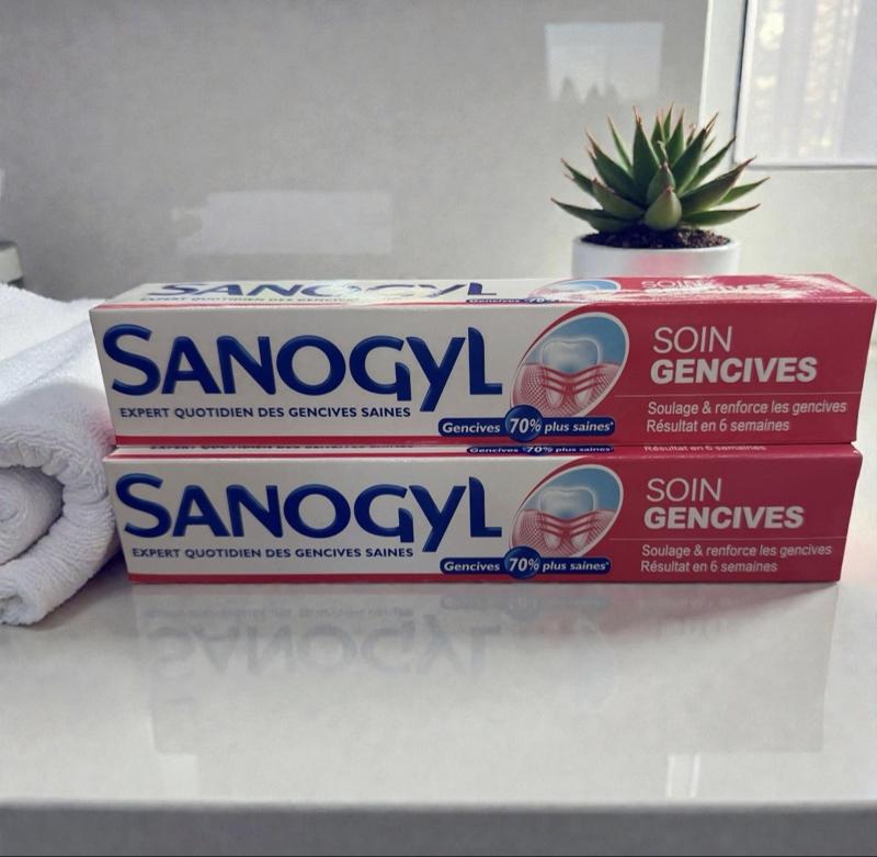 SANOGYL Soin Gencives Toothpaste Pack of 2 Expert Daily Care for Healthy Gums 70% More Effective Complex Action Formula SANOGYL Soin Gencives Toothpaste Pack of 2 Expert Daily Care for Healthy Gums 70% More Effective Complex Action Formula