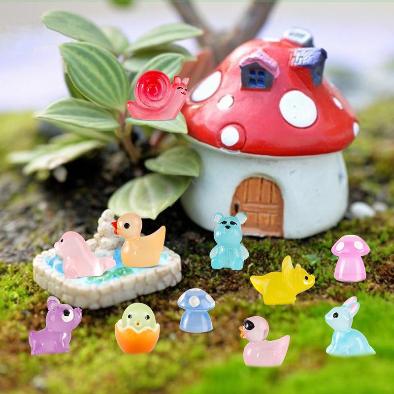 20pcs Mystery Bag Mini Glow Animal Mushroom Resin Models-Surprise Blind Bag Experience for Dollhouse,Fairy Garden Decor,Birthday Party Favors & DIY Crafts,Craft Kit|Playful Design|Realistic Ornaments gift Decoration Magical trinkets Figures blind box