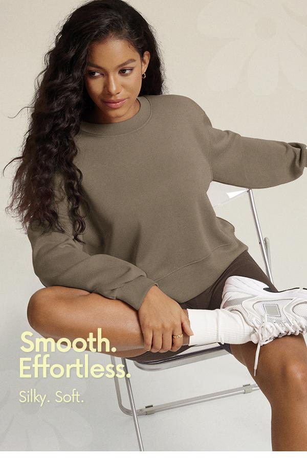 ODODOS Modal Soft Long Sleeve Cropped Sweatshirts for Women Oversized Crew Neck Pullover Crop Top Breathable Comfy
