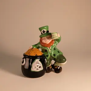 Finnigan O'Fig Dancing A Wee Jig Tealight Holder- Irish