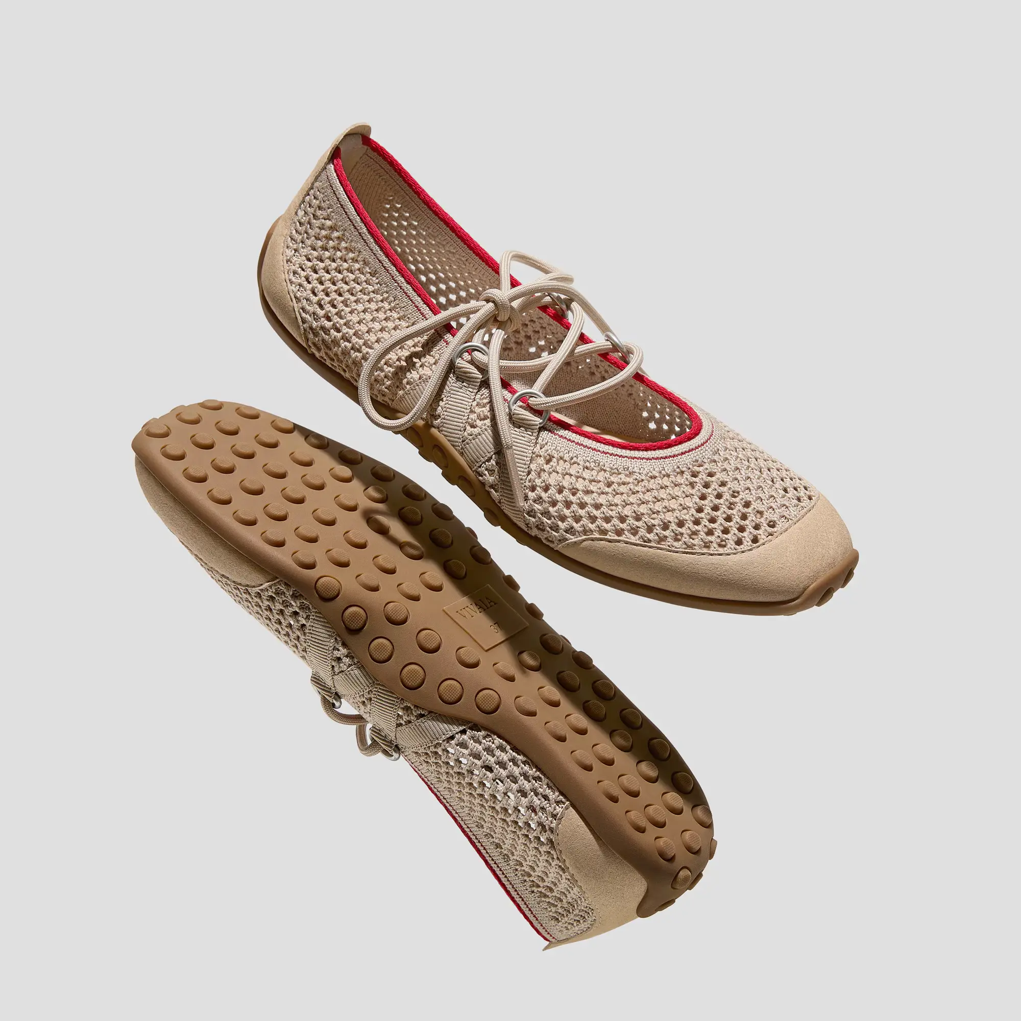 Recommend Size down ½ (True to size for wide feet) | VIVAIA Square