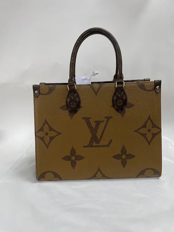 Pre-owned Louis Vuitton vcoated canvas Tote Bags onthegoMM 【Senza 1】