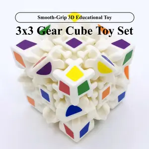 This gift set includes a 3x3 gear cube with nine continuously rotating teeth. The irregular shape and high difficulty make it a smooth-gripping, 3D educational toy suitable for beginners.