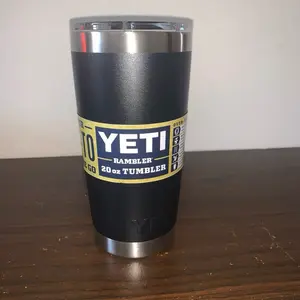 YETI Rambler 20 oz Tumbler – Vacuum Insulated Travel Coffee Cup, Cupholder Friendly, Dishwasher Safe