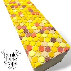 Honeycomb Cell Soap Impression Mat | 3D Beehive Texture Tool