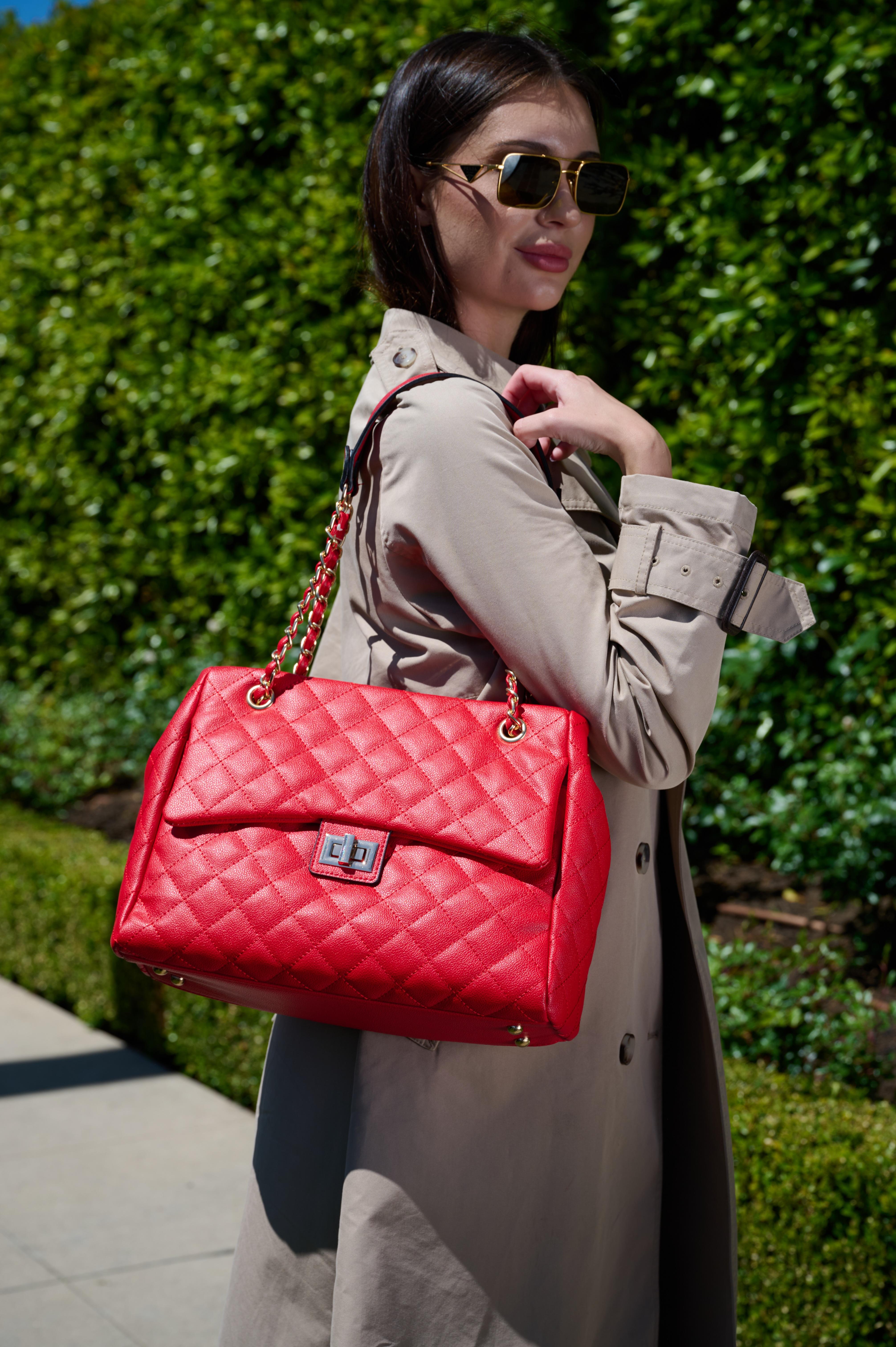 Shirley Women's Quilted Chain Tote Bag – Affordable Vegan Leather, Classic Flap Shoulder Bag for School and Work – Stylish Everyday Tote, Perfect Gift for Women in Multiple Colors