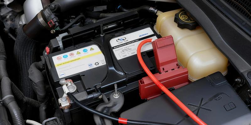 BLUETTI Charger 2 1200W Alternator & Solar Dual DC Charger 13× Faster Charging for Power Stations