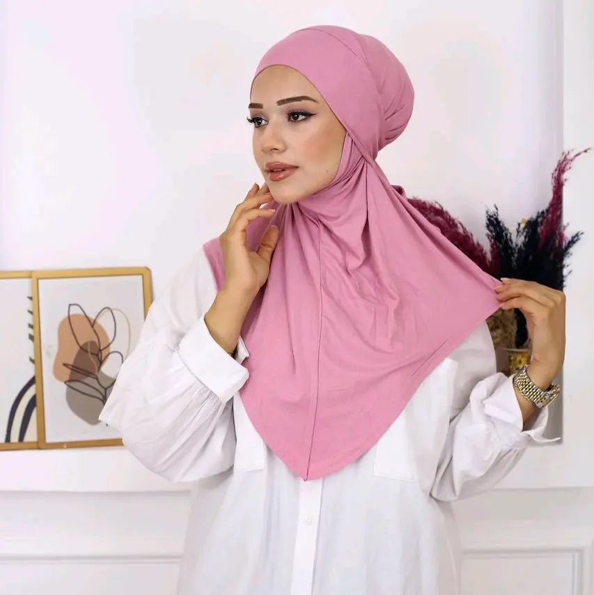 Instant Pink Hijab - Versatile Design for Everyday Wear, Lightweight and Comfortable Fit