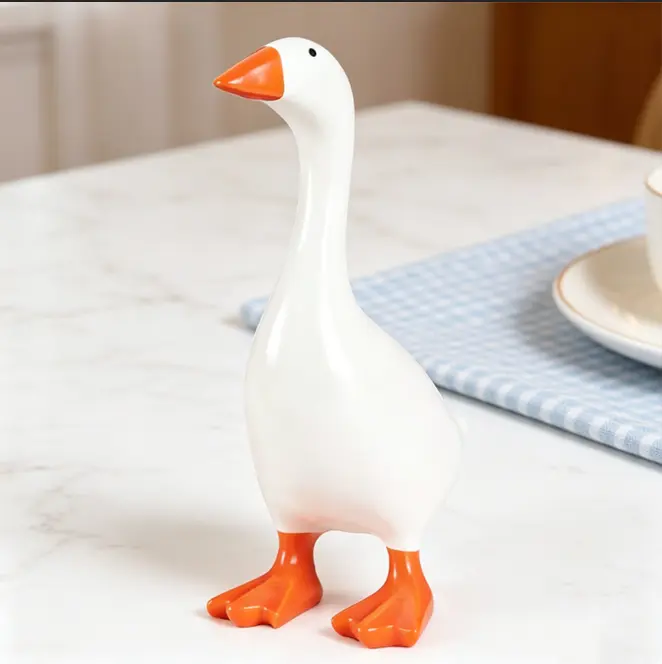 7-Inch Desk Goose Statue with Magnetic Beak - Durable Playful Office Stationery, Work Key Holder, Home Decor, Cute Women's Gifts for Coworkers