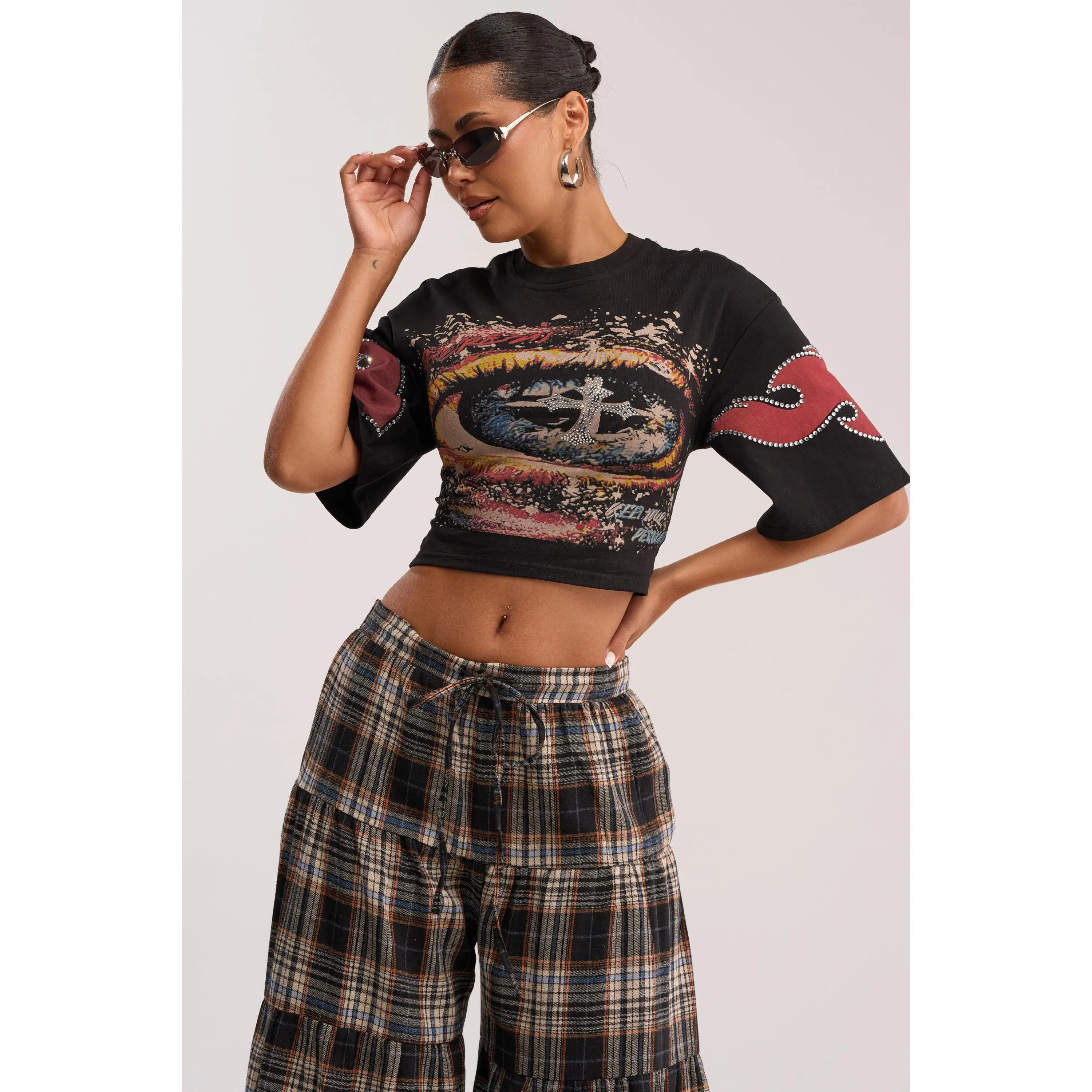 EYES ON THE PRIZE GRAPHIC TEE